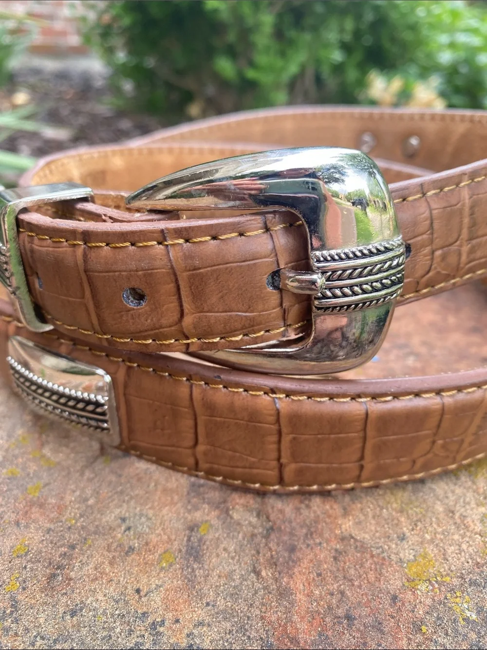 Crocodile Embossed Leather Belt with 3 piece Buckle, Keeper & Tip with 3 Conchos